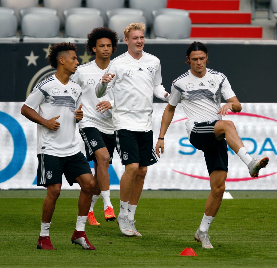 欧洲强队华丽登场,备战顶级联赛的简单介绍 欧洲强队华丽登场,备战顶级联赛的简单介绍