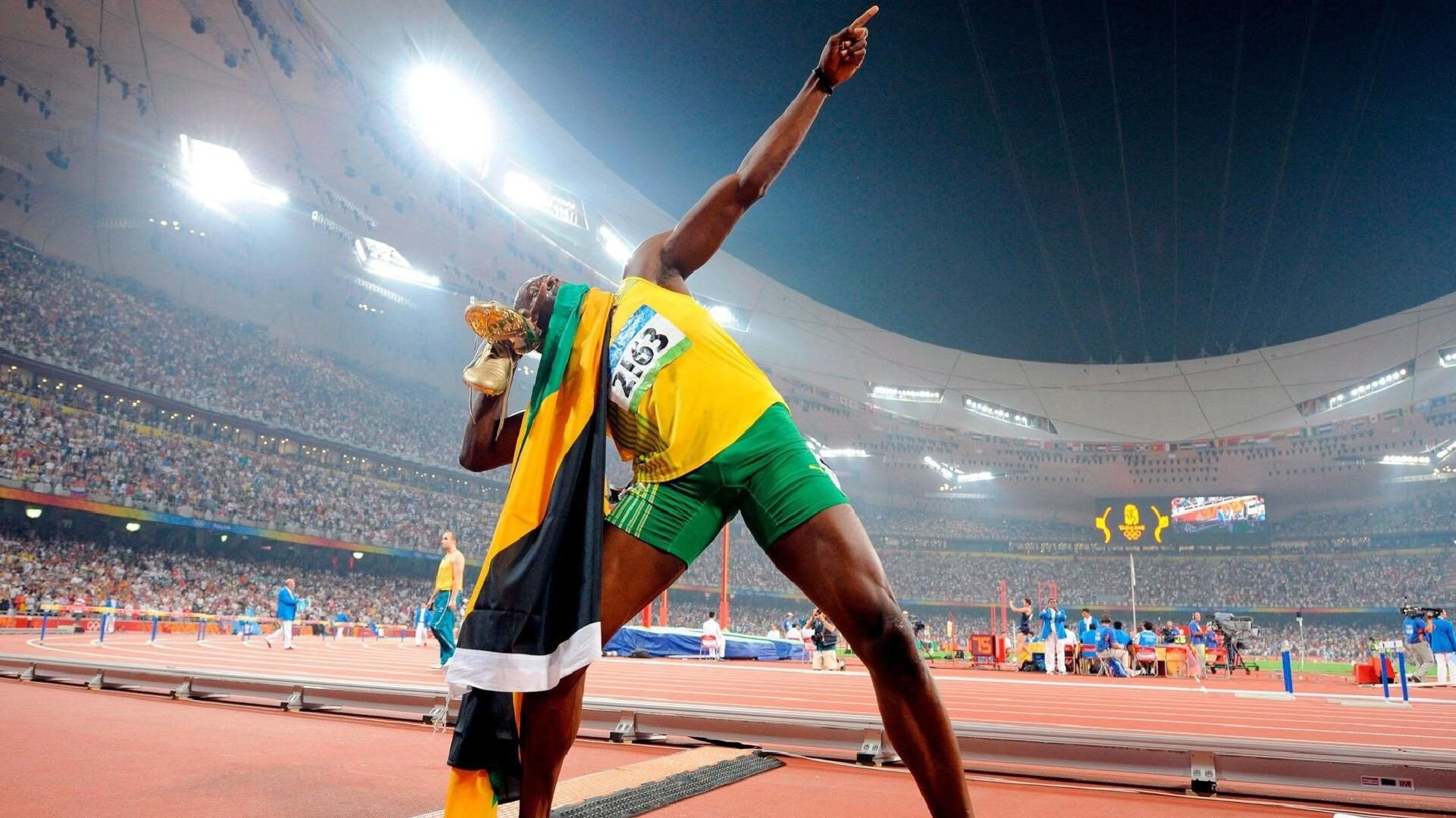 雷速足球直播-法网横扫拉沃尔杯，辛纳扛起全队的背后故事